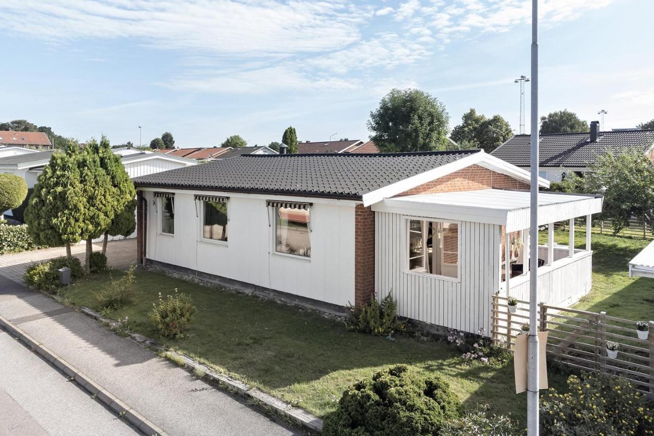 Harlig Villa I Savedalen 10 Min Till Goteborg Exterior photo